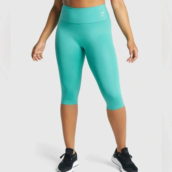 🍀 GYMSHARK NWT CROPPED TRAINING LEGGINGS SIZE SMALL IN TEAL - Picture 1 of 6